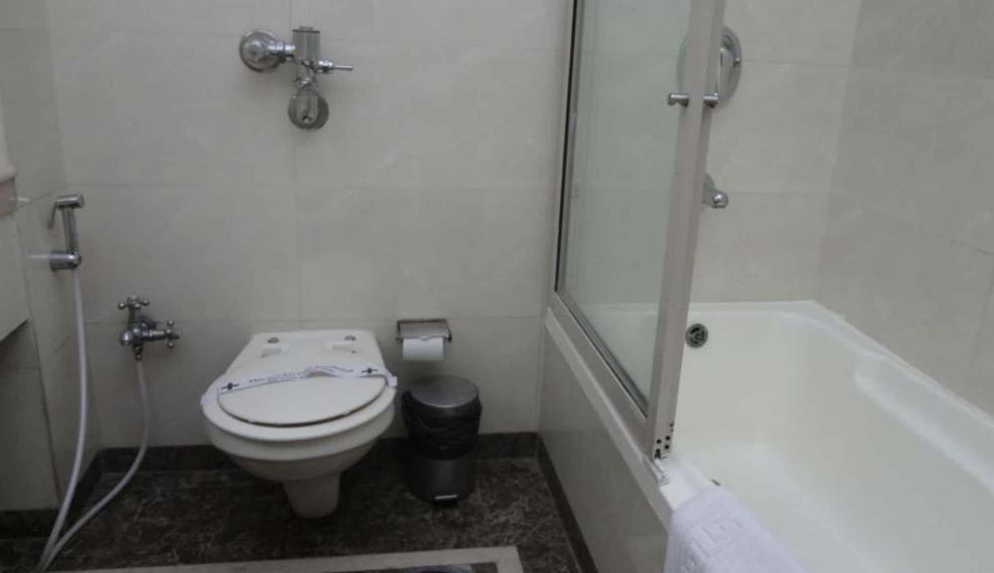 Hotel Suncity Apollo - Gateway Of India Bombay Extérieur photo